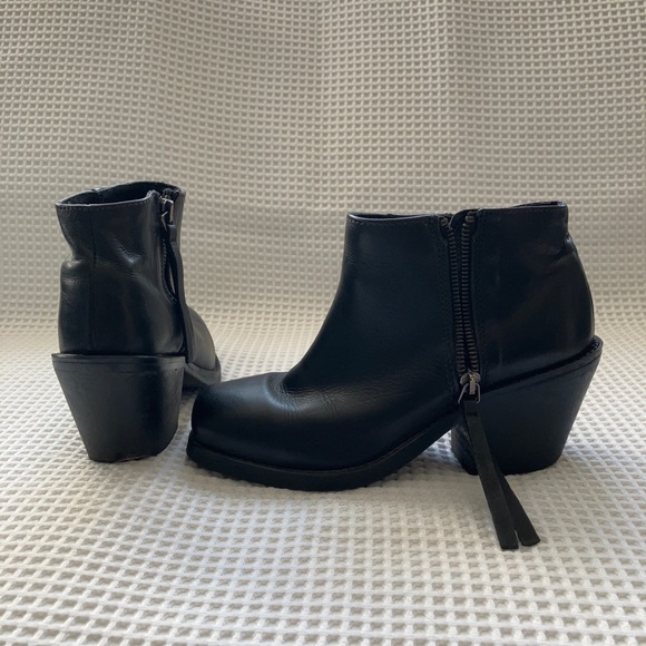 black leather Ankle Boots - Picture 2 of 7